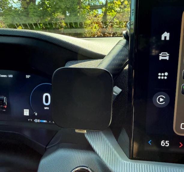 2025+ ONLY Ford Explorer - Universal / Phone Mount