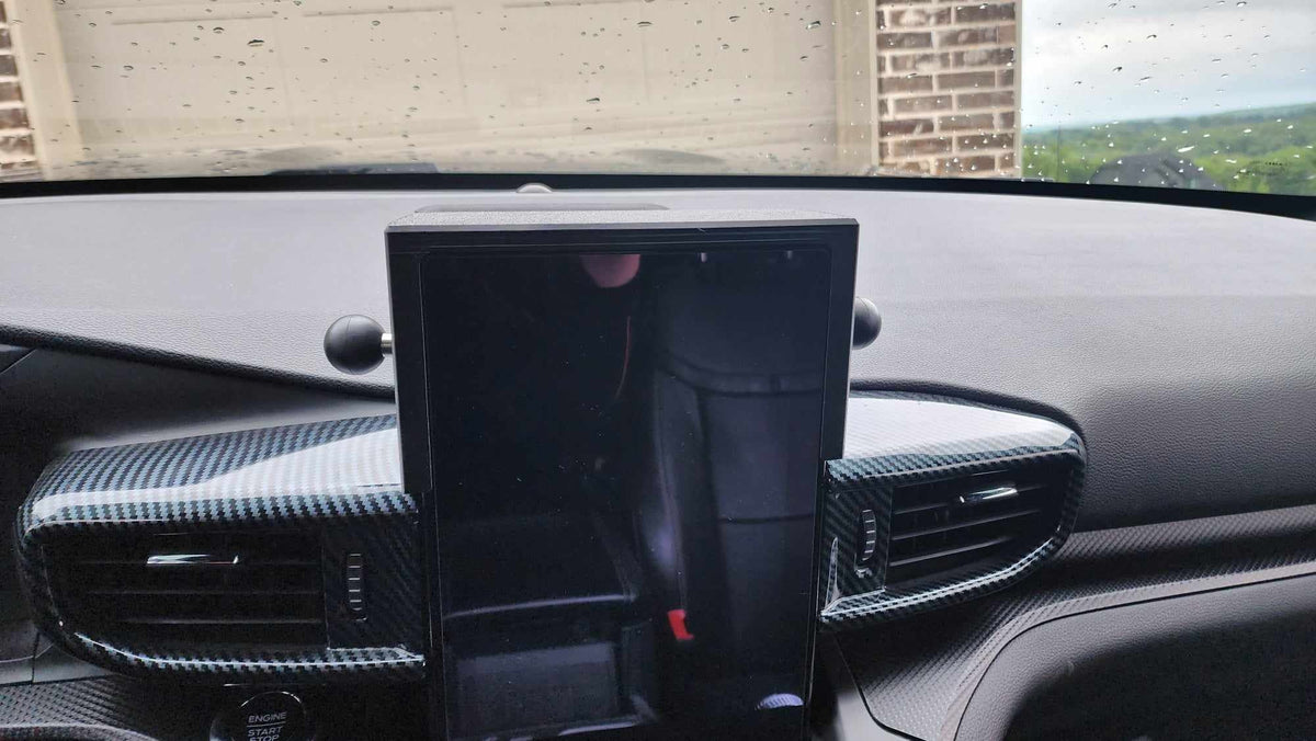 Ford Explorer 10" screen sleeve with 20mm ball mounts